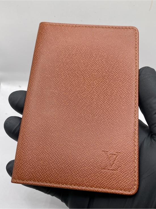 Louis Vuitton Accessories - Louis Vuitton Brown Leather Key & Card Holder